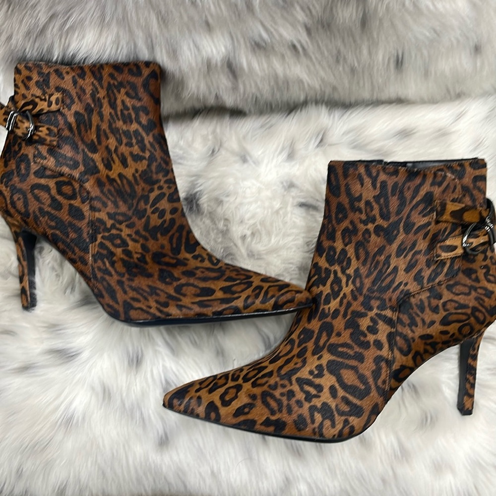 Naturalizer Women's Leopard Print Ankle Heeled Booties (SZ 9) NWOB - Picture 12 of 12